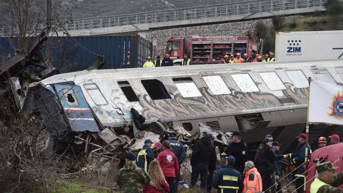 Trágico accidente de trenes en Grecia deja múltiples heridos y muertos