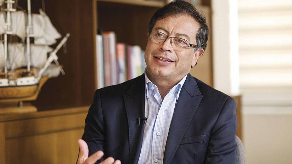 Caso de Gustavo Petro por video recibiendo dinero fue archivado por la  corte | Agenciapi.co