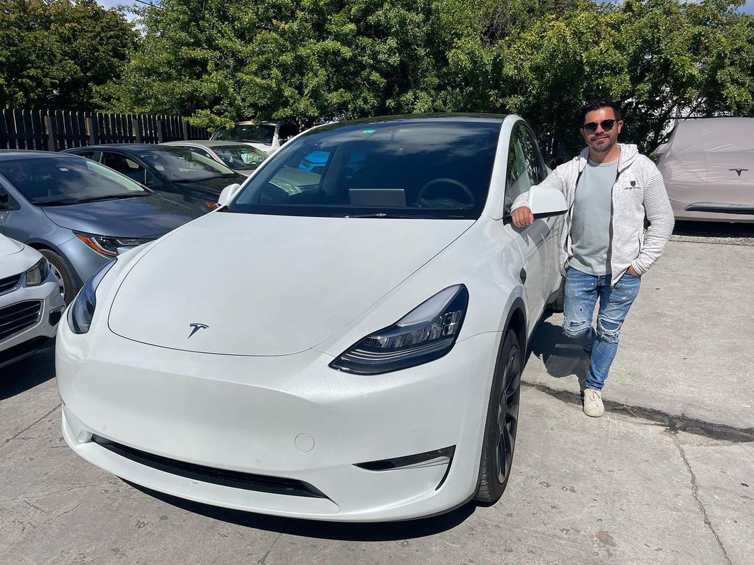 Piter Albeiro a la vanguardia de los carros eléctricos Agenciapi.co