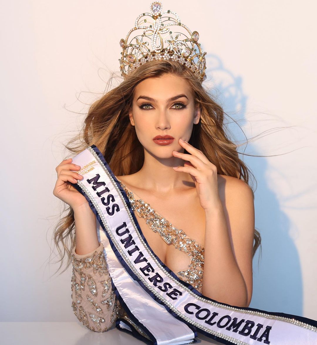 María Fernanda Aristizábal fue coronada como la Miss Universe Colombia