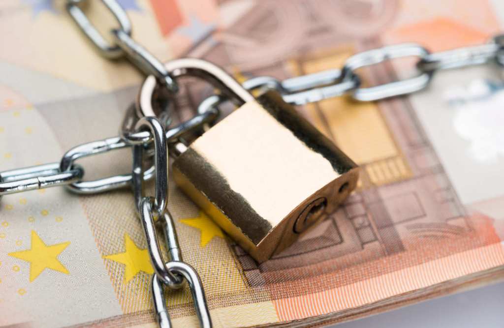 Este es el monto por el que pueden embargarle su cuenta de ahorros