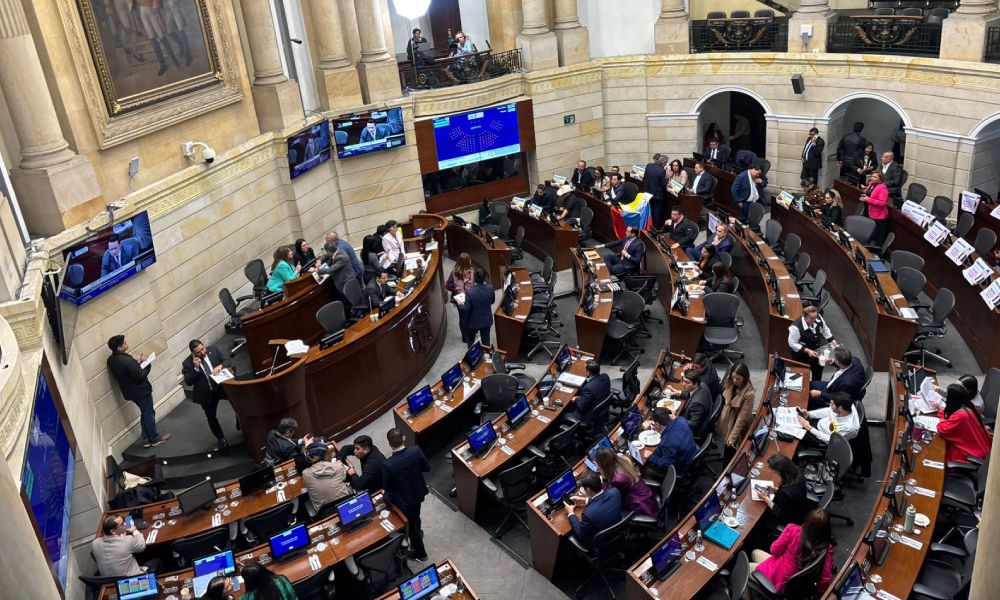 Aprobada la reforma laboral en el Congreso de la República: pasa a ...