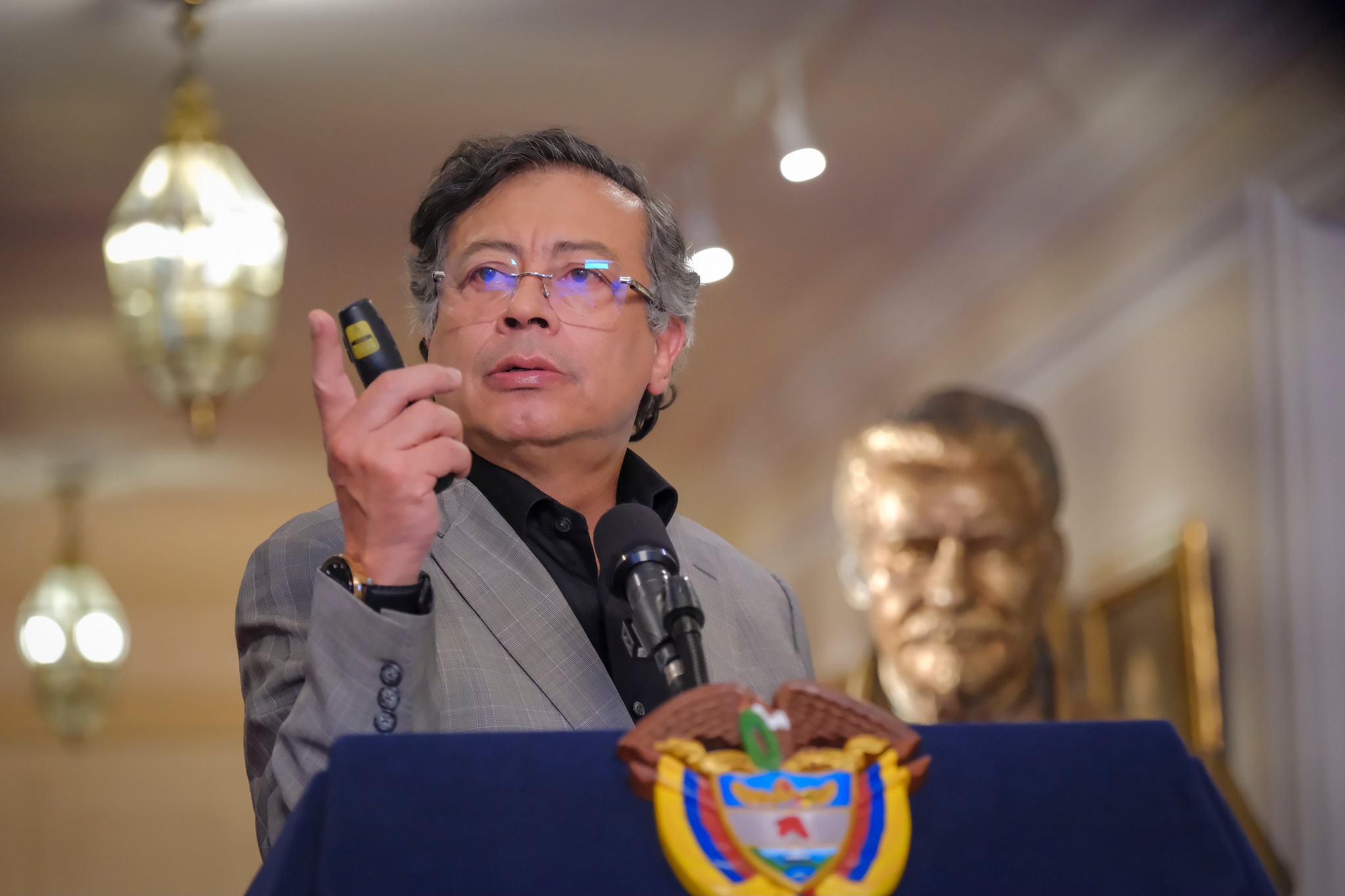 Condenan a "tuitero" por amenazas de muerte contra el presidente ...