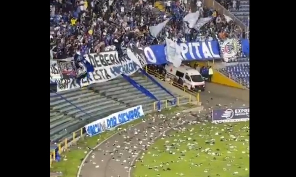 Millonarios sancionado por Dimayor tras insólita protesta de hinchas ...