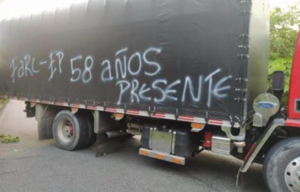 Camiones que bloquearon la vía entre San Salvador y Hato Corozal, Casanare / Prensa Libre Casanare