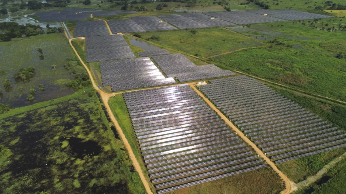 La planta solar está conectada al Sistema de Interconexión Nacional/Forbes