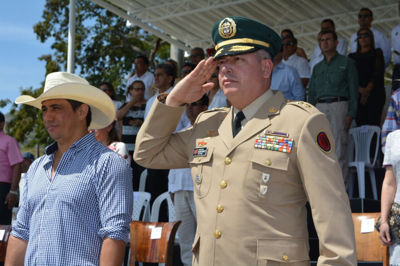  Helder Fernan Giraldo, nuevo comandante de las Fuerzas Militares/Twitter