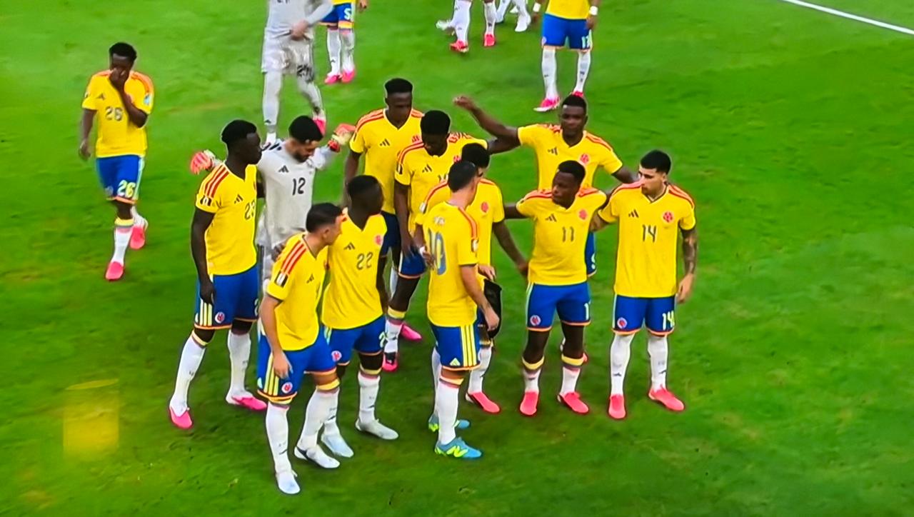 Colombia clasificó a octavos de final. FCF.