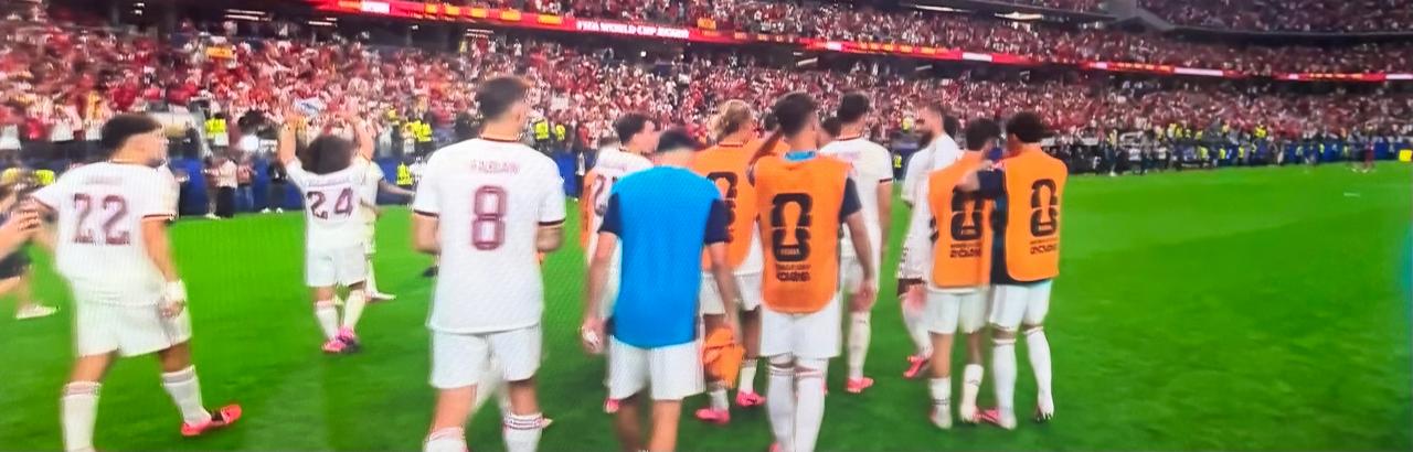 España pasa a Cuartos de final.