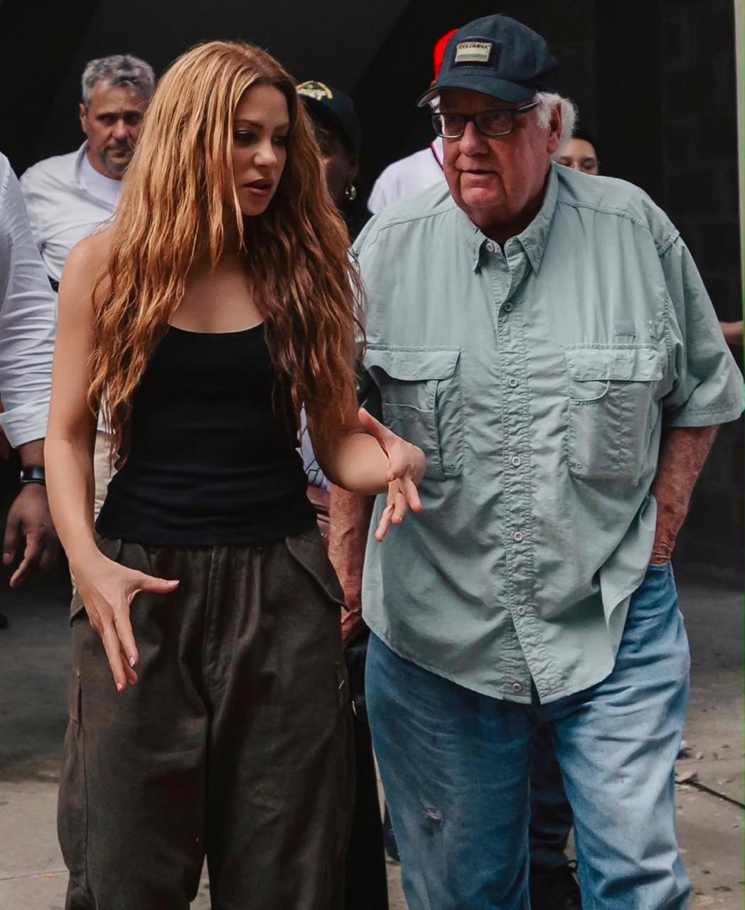 Shakira y Howard Buffett en el Chocó. Redes sociales.