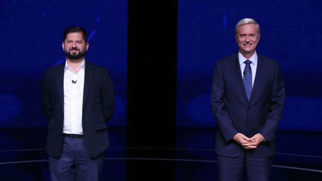 Gabiel Boric izquierdista y José Antonio Kast ultraderechista se enfrentarán en las urnas de segunda vuelta por la presidencia de Chile / Foto: AP