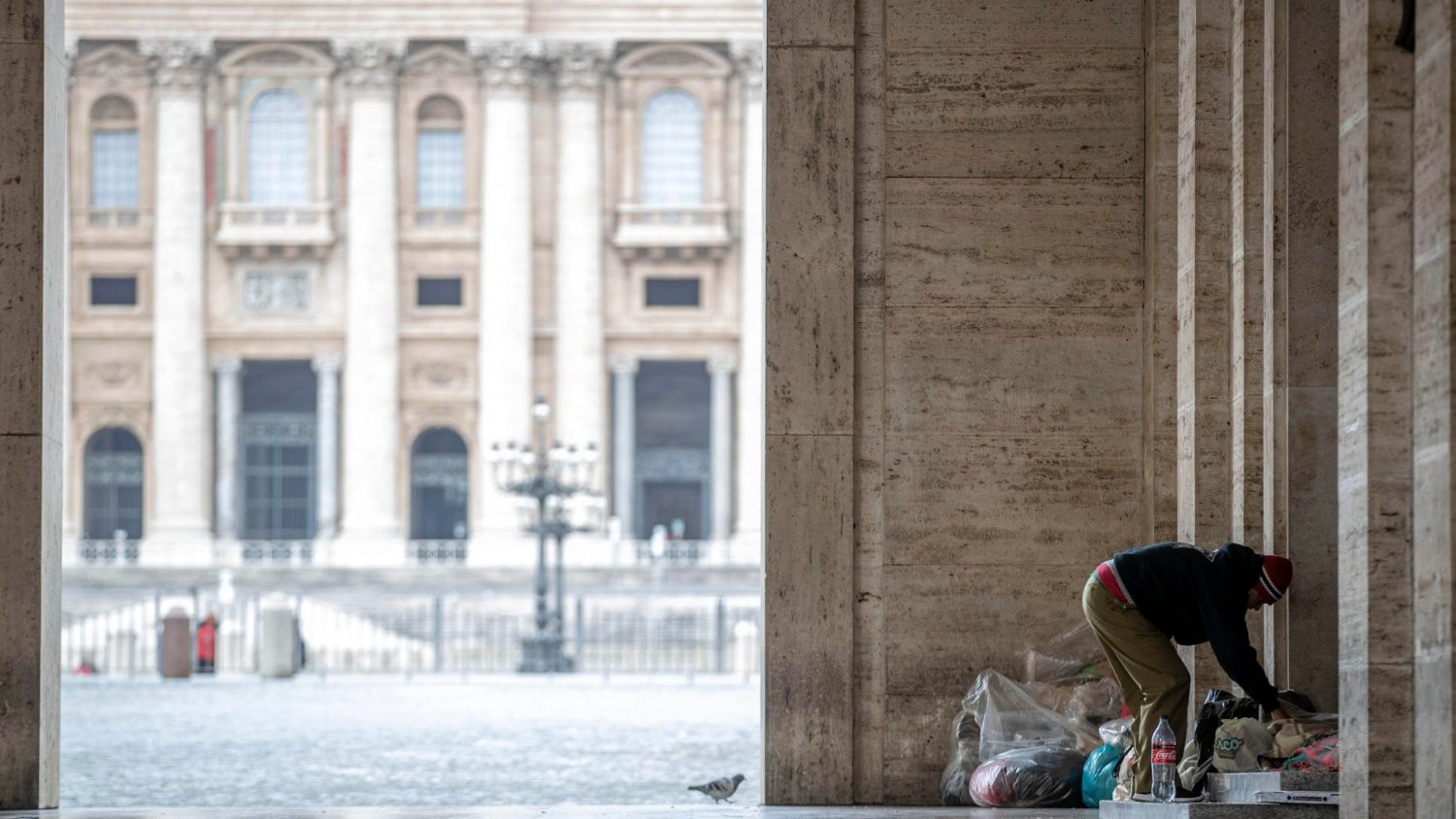 Vaticano vacuna en Plaza San Pedro