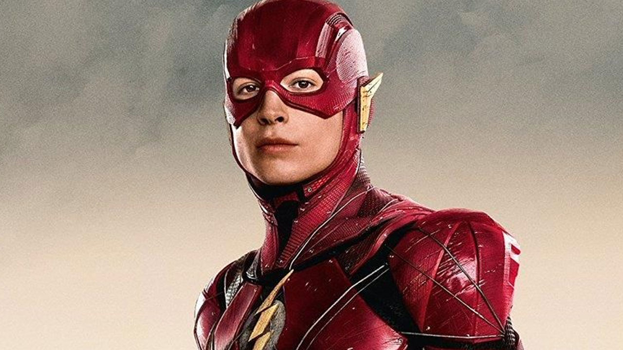 Ezra Miller protagonizando a Flash en la nueva película