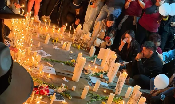 Multitudinaria despedida a Yeison Jiménez en El Campín con música, velas y  canciones