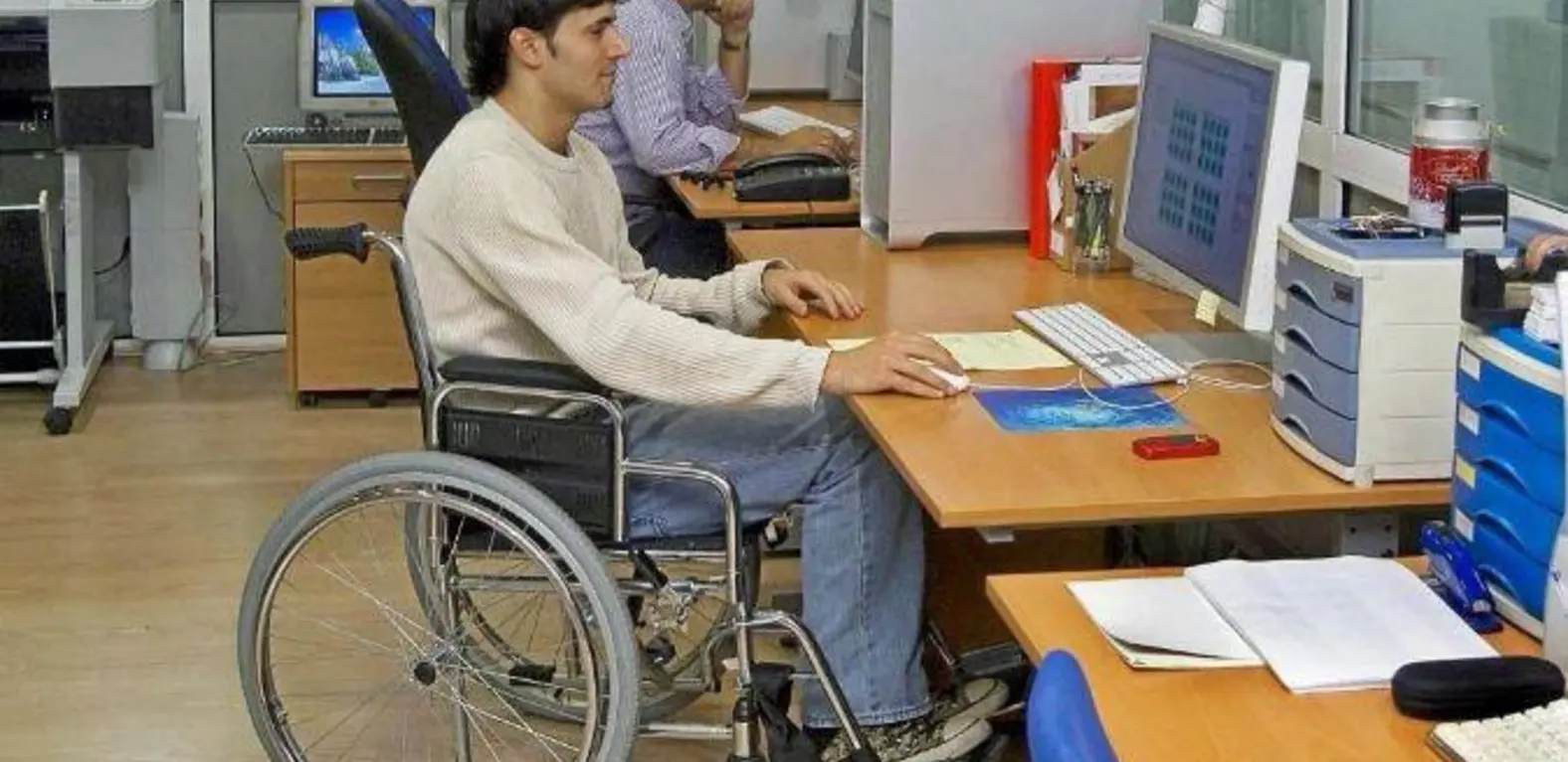 Hombre con discapacidad del 84,38 % interpuso tutela contra concurso de méritos de la Contraloría.