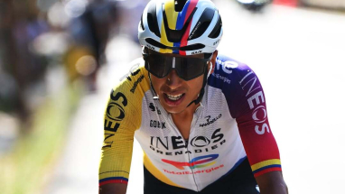 egan bernal cambiaria de equipo