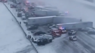 Fuertes nevadas provocan choque múltiple en Indiana