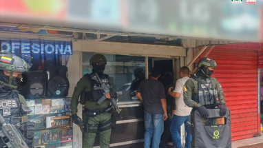 Fiscalía capturó a seis personas acusadas de vender viajes ilegales a migrantes