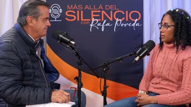 Carolina Galván en entrevista con Rafael Poveda
