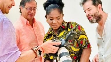 Gustavo Petro y Francia Márquez en sesión fotográfica