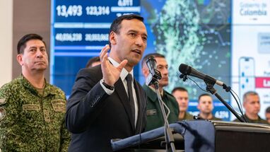 Minsitro de Defensa, Pedro Sánchez 2626