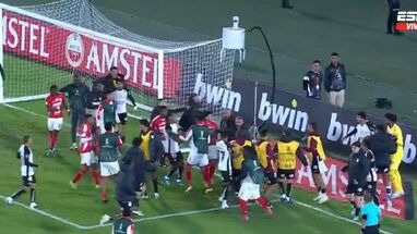 Pelea entre jugadores de Santa Fe y Corinthians
