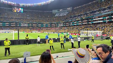 Colombianos en el Azteca