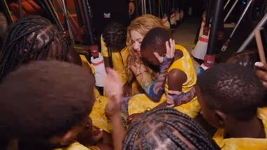 Shakira rompió en llanto al despedirse de los Ghetto Kids