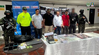 Falsificadores Autodefensas