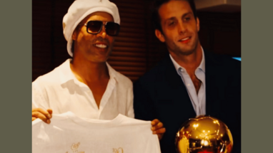 Ronaldinho regresa al fútbol profesional a los 46 años