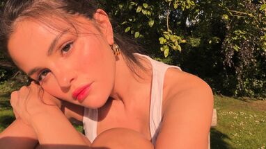 Selena Gómez ago 26