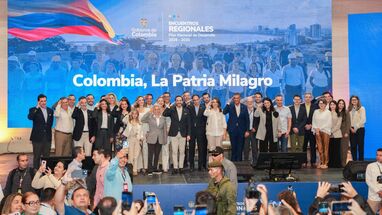 Abelardo de la Espriella durante la construcción de su Plan Nacional de Desarrollo