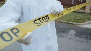 Cinta amarilla asesinato