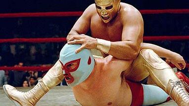 El martinete no es el único: siete movimientos peligrosos que la WWE ha prohibido o restringido