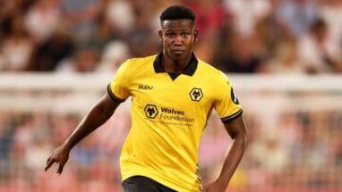 Yerson Mosquera fue titular y jugó los 90 minutos en la victoria 1-0 del Wolverhampton sobre Watford