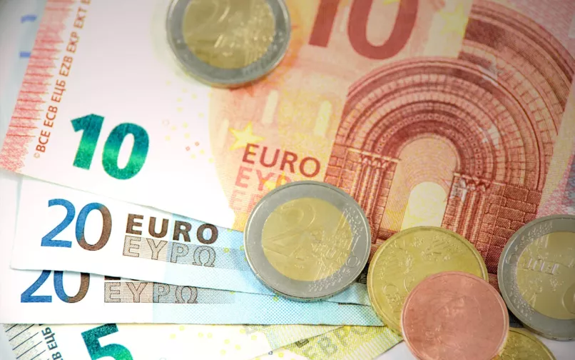 euros efectivo