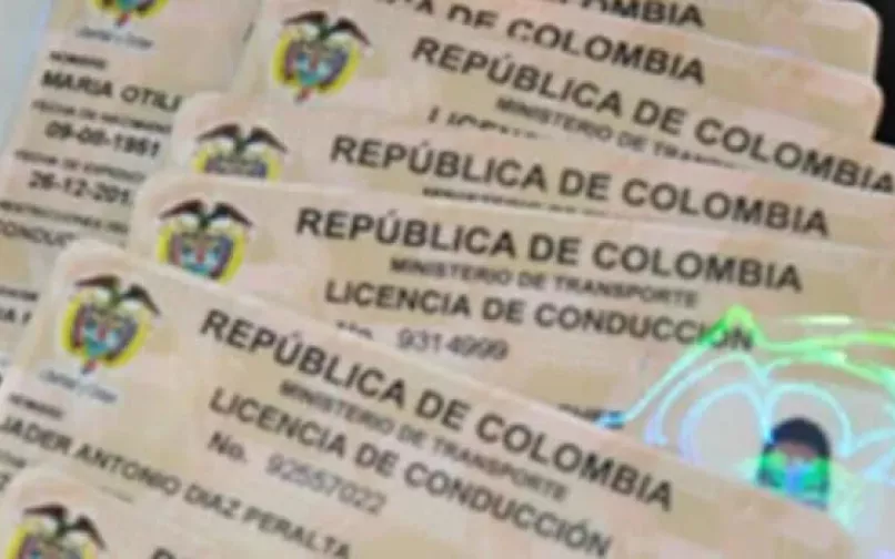licencias de conducción colombia