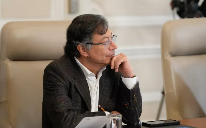 petro reacciona a bloqueo de cuentas