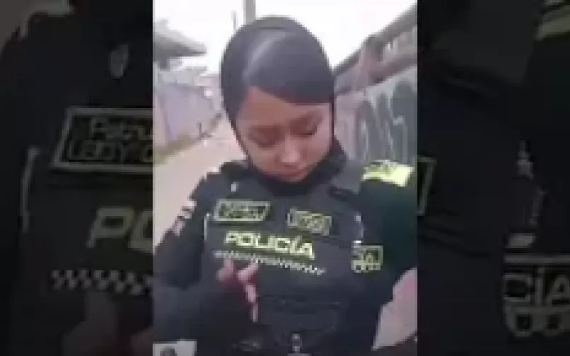 Policía agredida