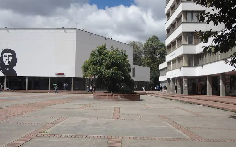 plaza universidad nacional