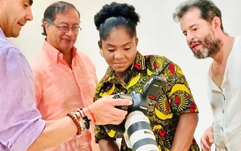 Gustavo Petro y Francia Márquez en sesión fotográfica