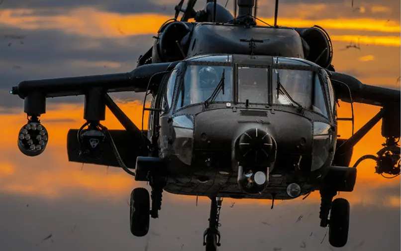 helicóptero militar Black Hawk