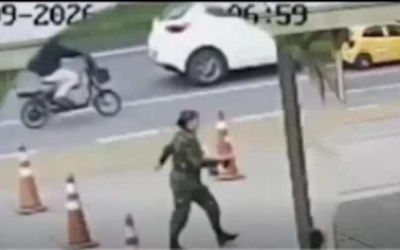 Robo a mujer militar en Bogotá