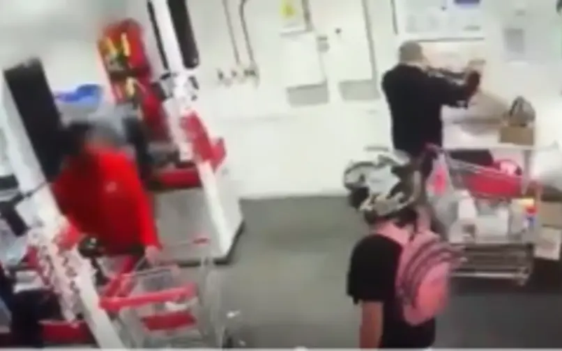 Robo a supermercado en Los Mártires