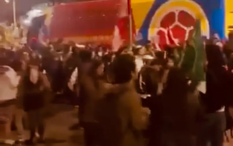 Bus vanzalizado FCF