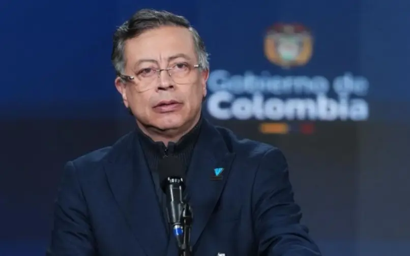 Petro responde a De la Espriella por Fuerzas Militares