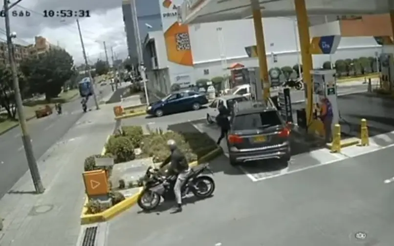 Asalto en estación de servicio al norte de Bogotá