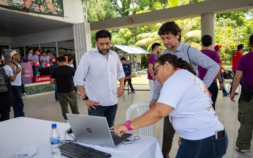 Colombia 5.0 llegó al Amazonas con inteligencia artificial, robótica y emprendimiento