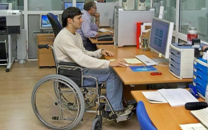 Hombre con discapacidad del 84,38 % interpuso tutela contra concurso de méritos de la Contraloría.