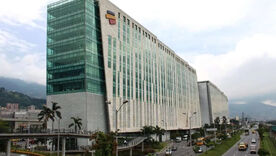 Edificio bancolombia día